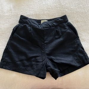 Abercrombie & Fitch Black Linen Pull-On Shorts
